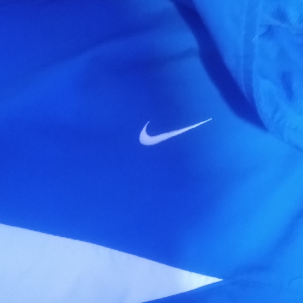 Nike Men's Royal Blue and White Windbreaker - Picture 3 of 4